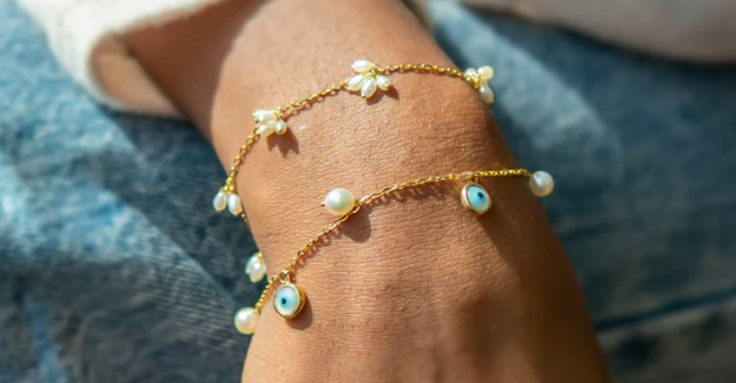 pearl bracelet